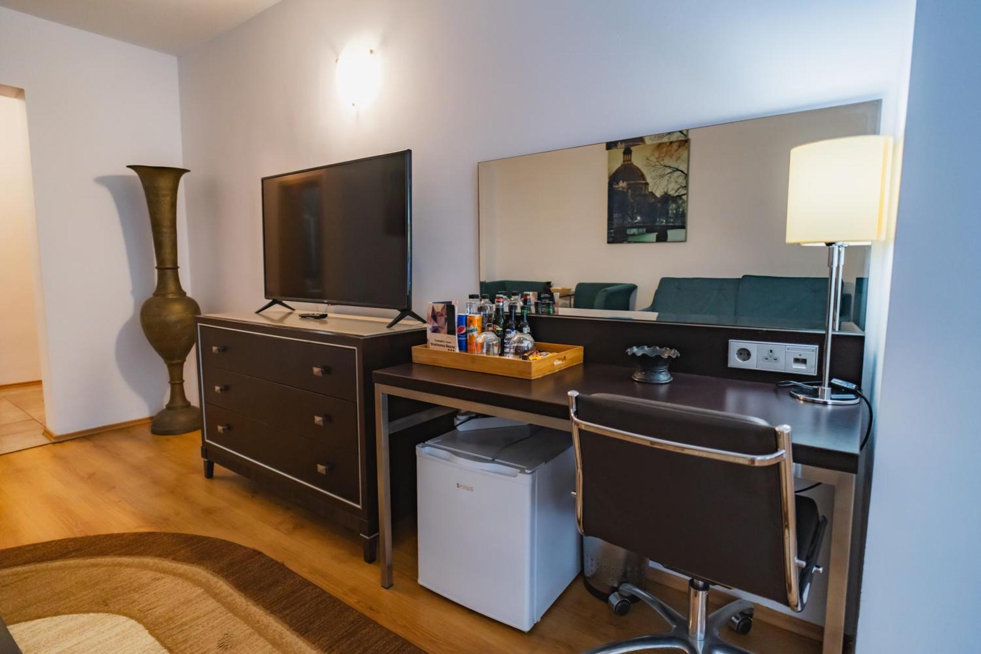 Hotel Dobsi Bazna Extérieur photo